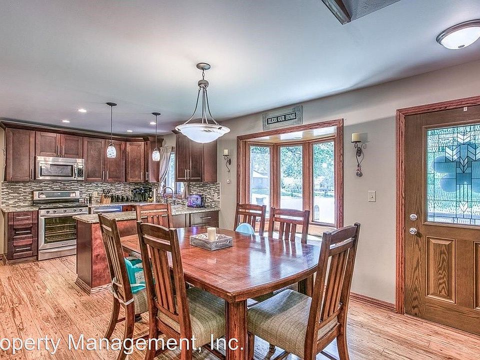 1st image of 3540 Prescott Ave