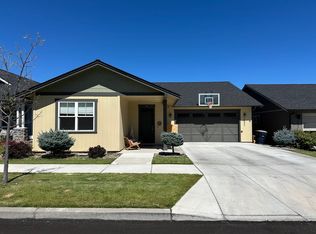 63853 Hunters Cir, Bend, OR 97701