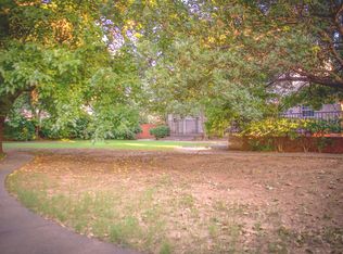 1817 Devonshire St, Nichols Hills, OK 73116