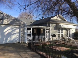 402 El Paso St SE, Gravette, AR 72736