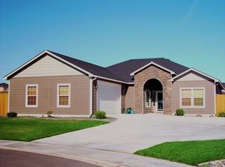 2275 Capella Ct, West Richland, WA