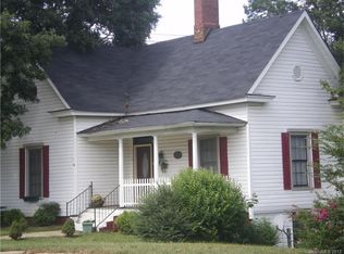 261 W Iredell Ave, Mooresville, NC 28115