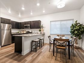 1401 Oakdale St, Chico, CA
