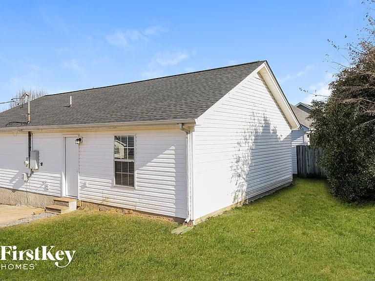 317 Cedar Park Cir — Photo 15