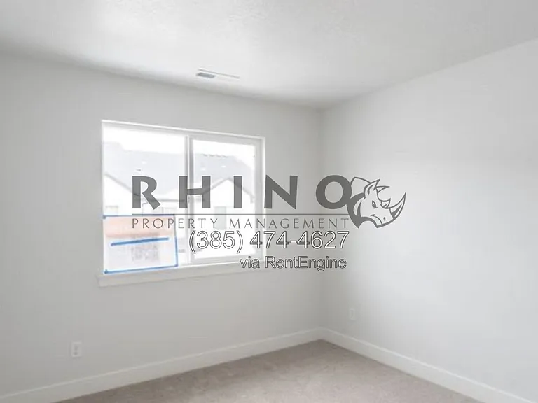 1979 N 3960 W — Photo 6