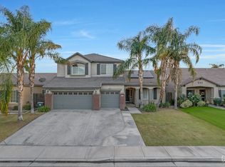 10813 Villa Hermosa Dr, Bakersfield, CA 93311