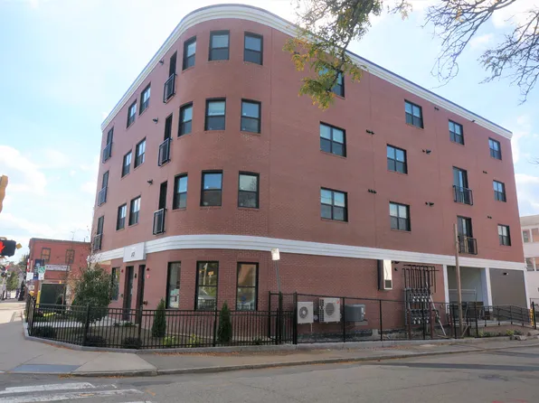 99 Moody St #5, Waltham, MA 02453