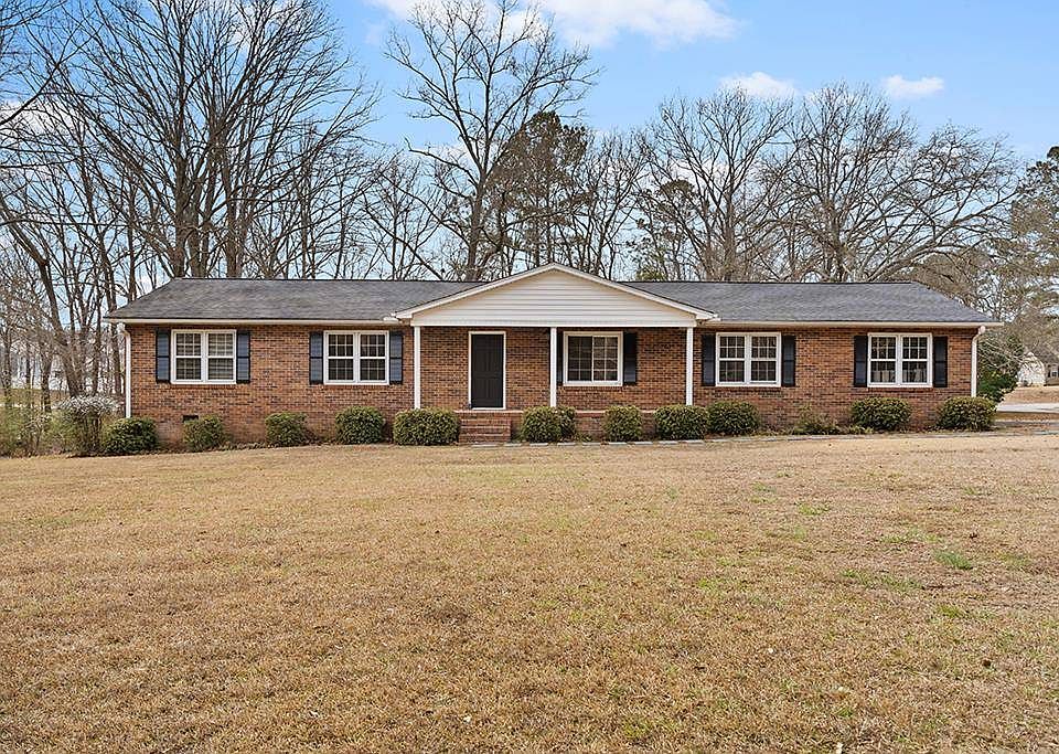 1st image of 102 Brookwood Ln