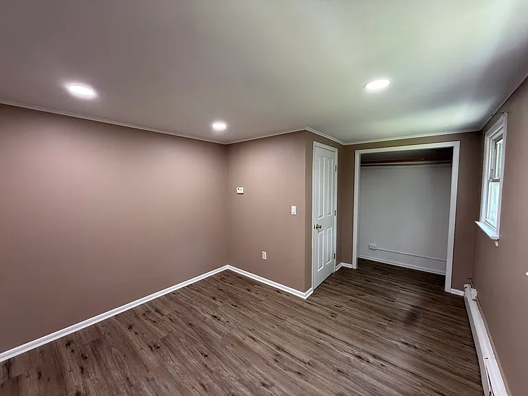 25 Van Wagoner Ave — Photo 11