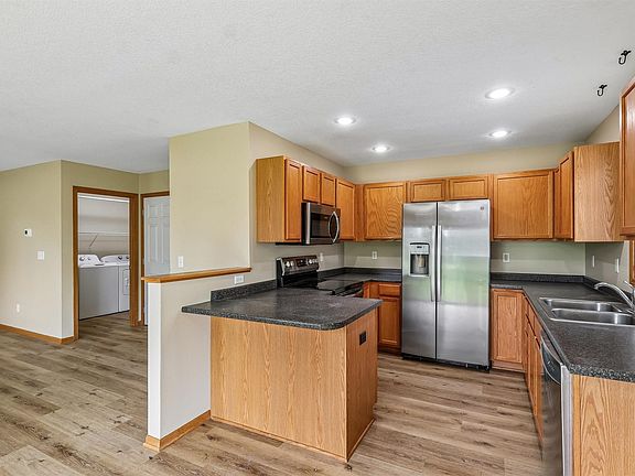 2nd image of 9370 Red Sunset Dr