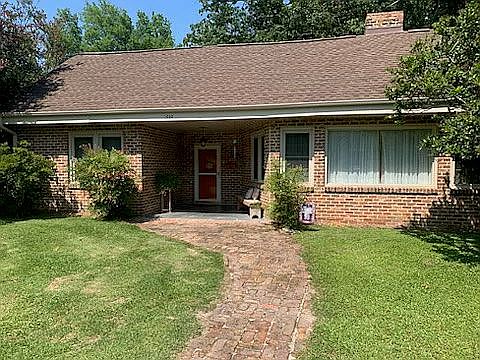 3rd image of 1605 Longview Ave