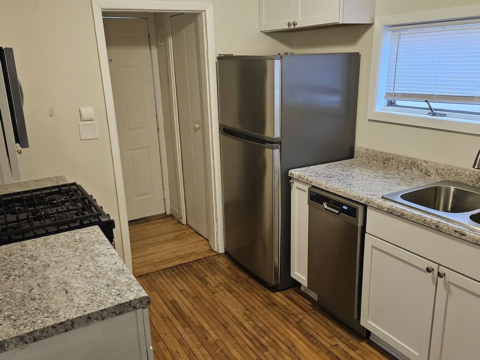 1st image of 3931 Girard Ave N