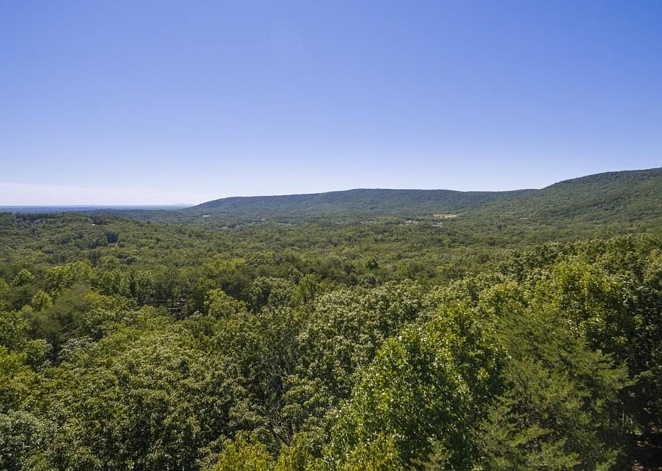 1st image of 125 Indian Oak Dr #115
