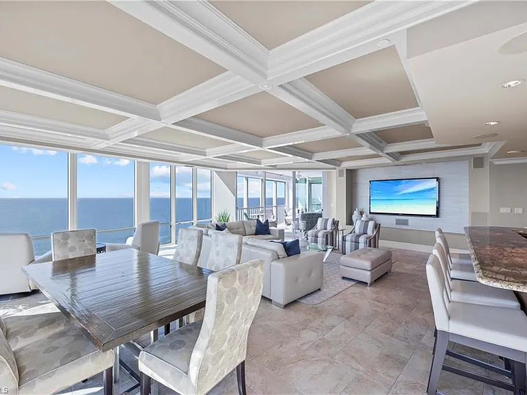 3991 Gulf Shore Blvd N #Penthouse 101 — Photo 10