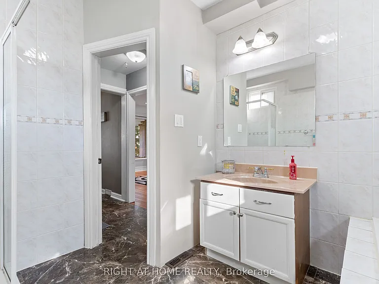 204 Beach Blvd — Photo 9