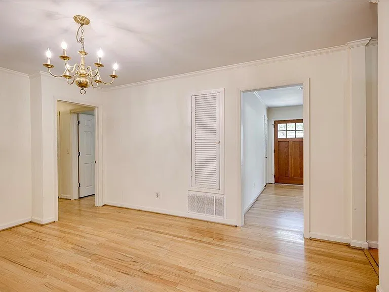 552 Whitehead Dr — Photo 10