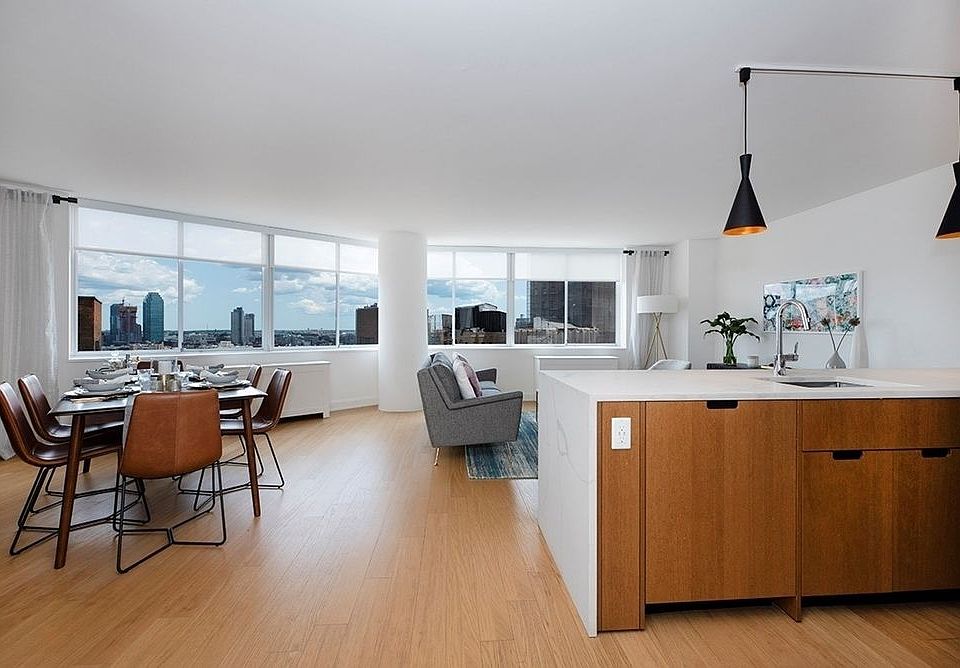 1st image of 420 E 54th St APT 2808