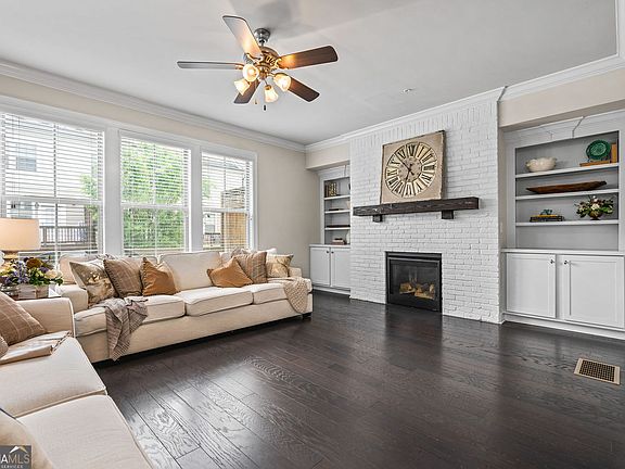 4th image of 173 Marietta Walk Trce