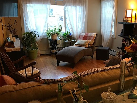 4th image of 1647 W Farwell Ave APT 2C