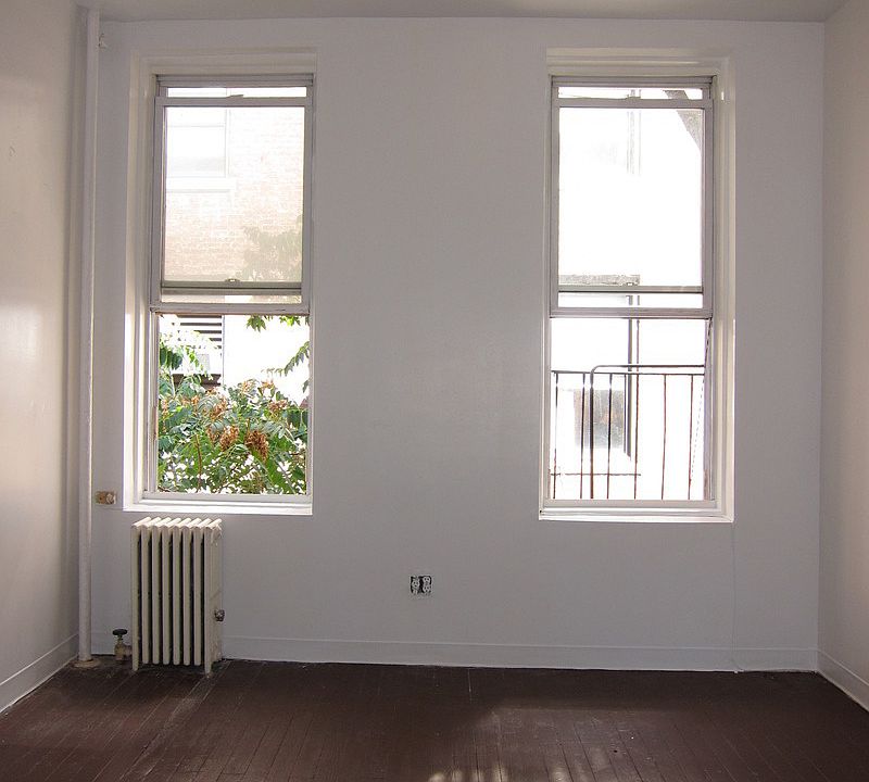 1st image of 221 W 28th St APT 5RW