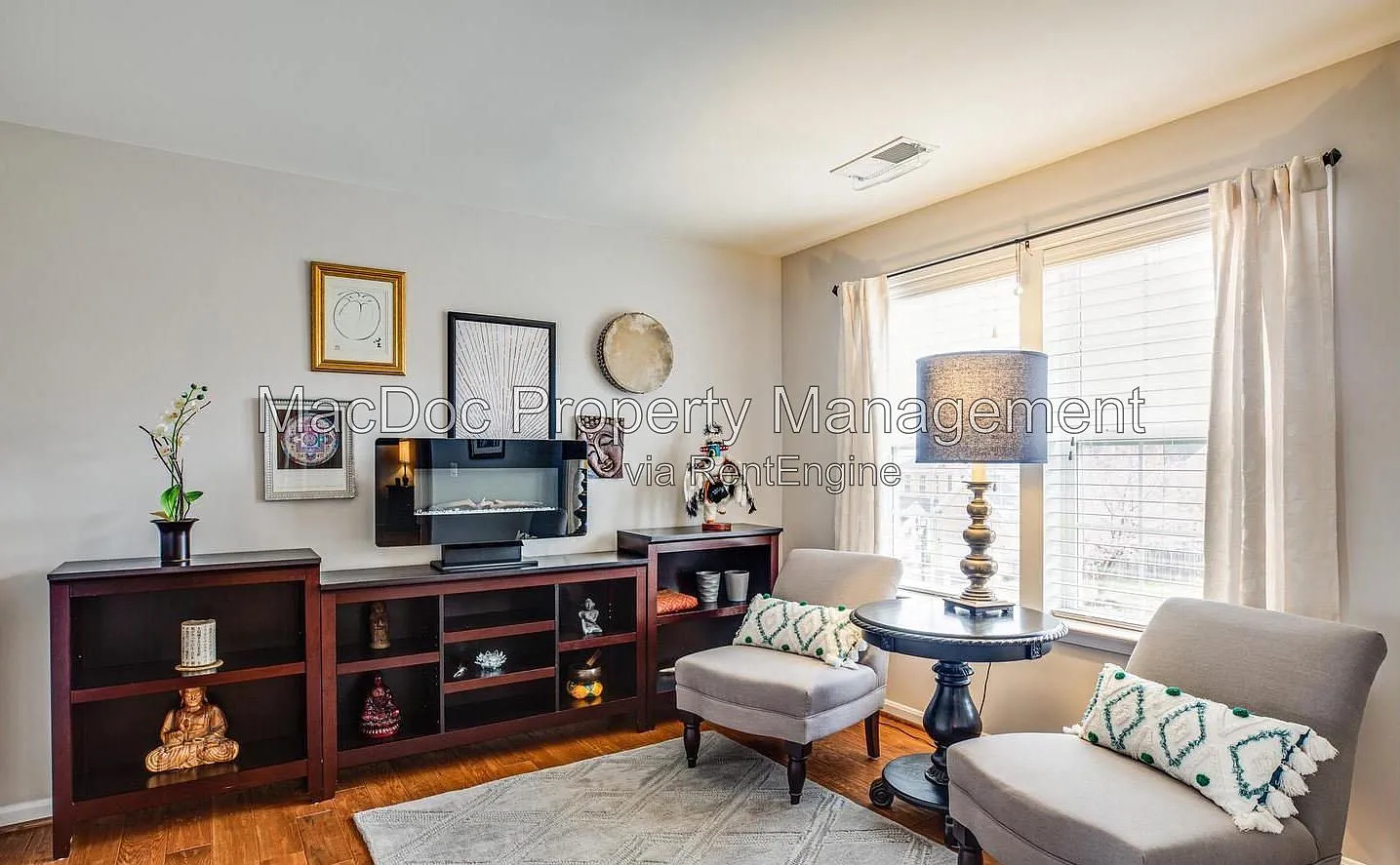4 bed, 2.5 bath, 3460 sqft, $2,795 — Photo 2