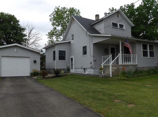 7230 Main St, Conneaut Lake, PA 16316