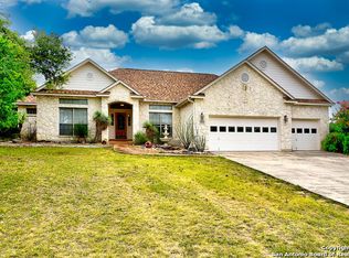 1447 River Ranch Dr, Bandera, TX 78003