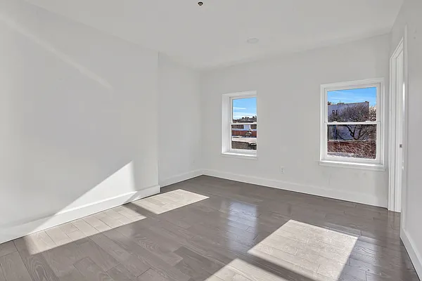 Rented by Douglas Elliman | media 19