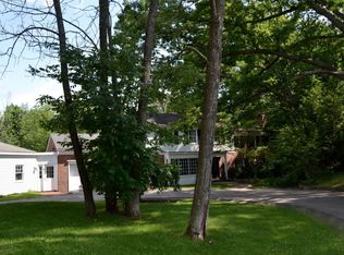 3200 Hall St, East Grand Rapids, MI