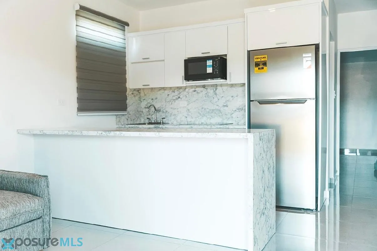 1 bed, 1.0 bath, 800 sqft, $1,100 — Photo 2