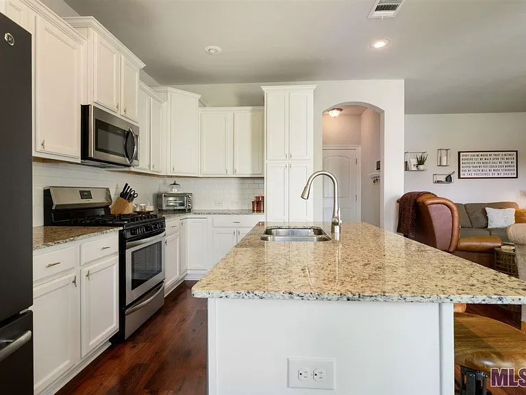 7731 W Pelican Lakes Ave — Photo 2