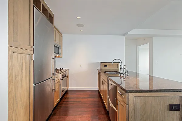 Rented by Corcoran | media 6