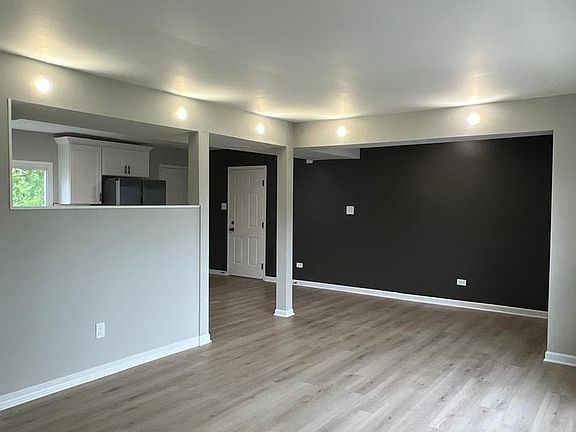 2nd image of 3536 Marseilles Ln