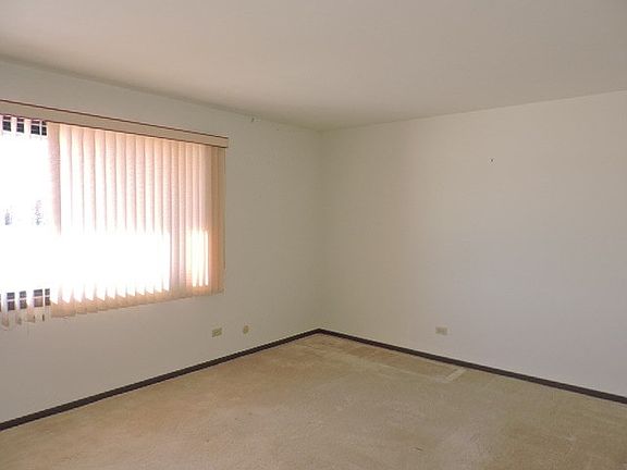 3rd image of 4901 W Oakwood Dr