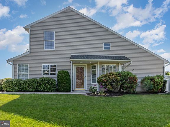 3rd image of 6510 Terrace Ct