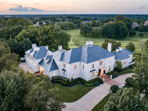 2404 W 114th St, Leawood, KS 66211
