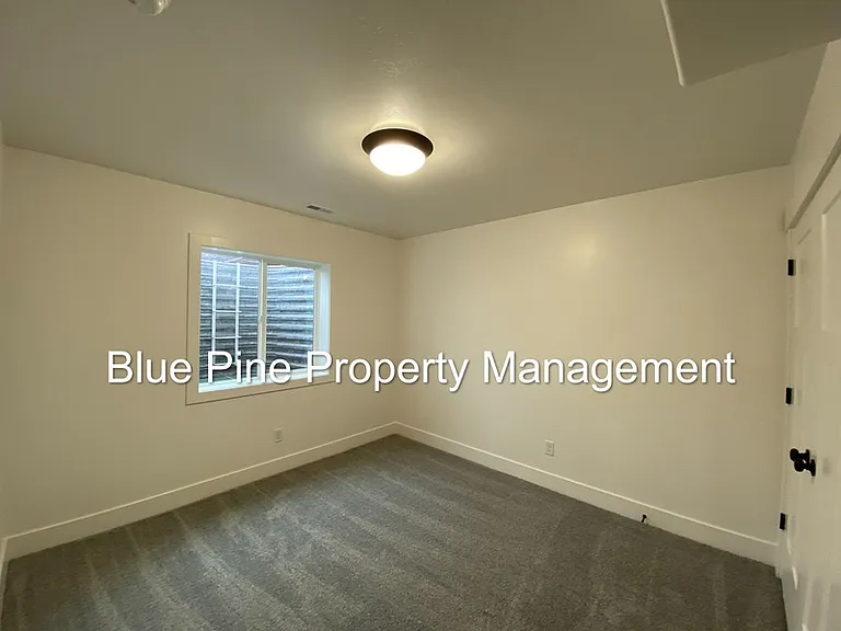 3840 Ventura Ave — Photo 19