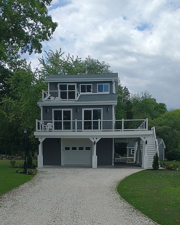 1st image of 771 Pearse Rd