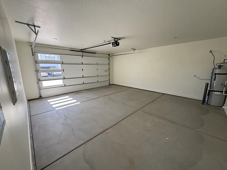 1934 E Riverside Dr #883 — Photo 2
