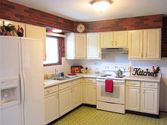 4th image of 8310 Heege Ct