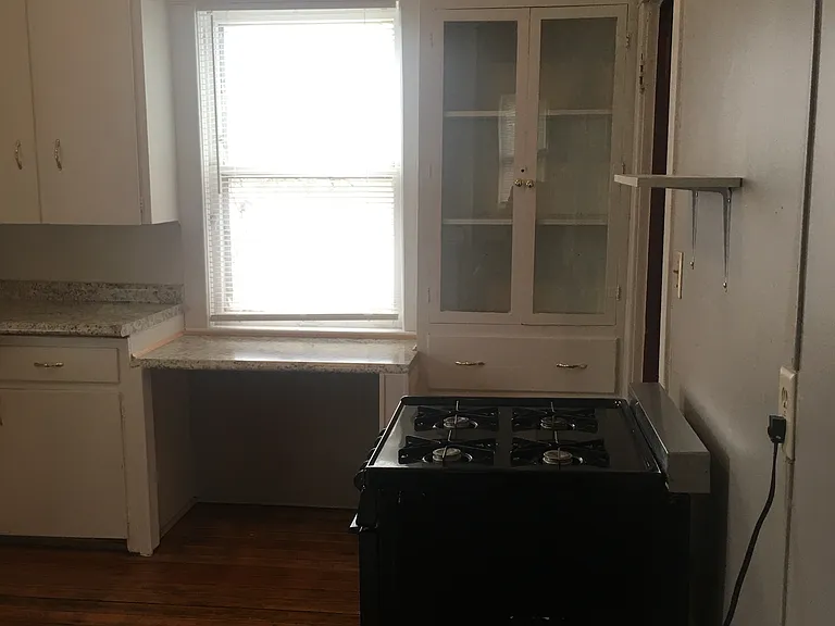 2516 Wirt St — Photo 13