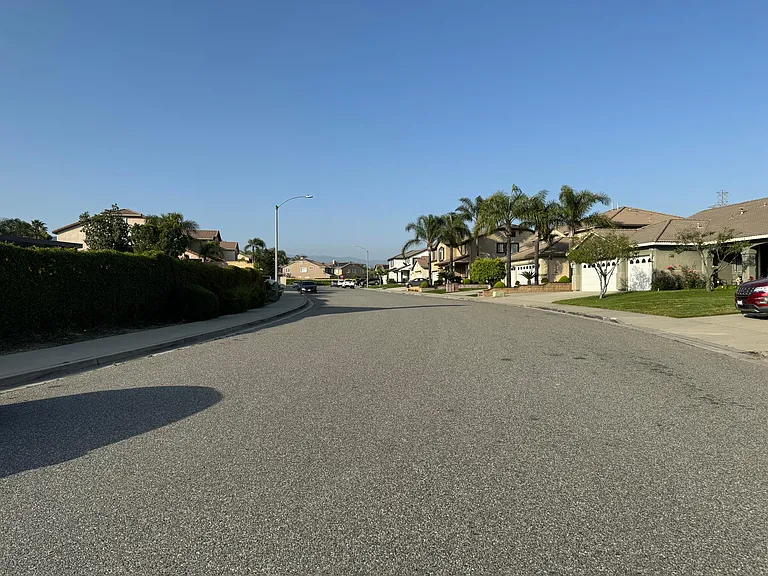 14975 Mount Wilson Ln — Photo 33