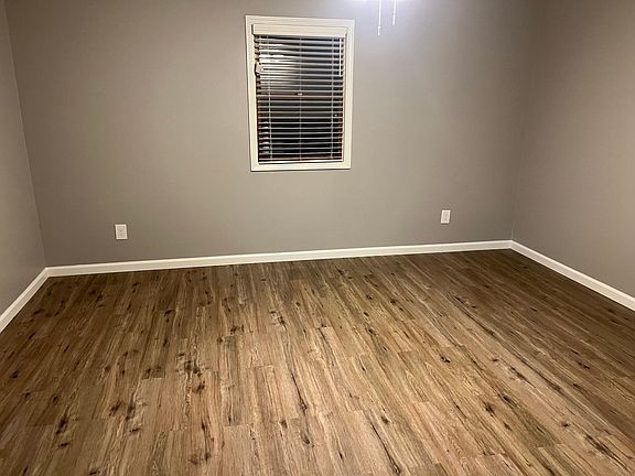 3rd image of 1711 Bluegrass Ct APT 3