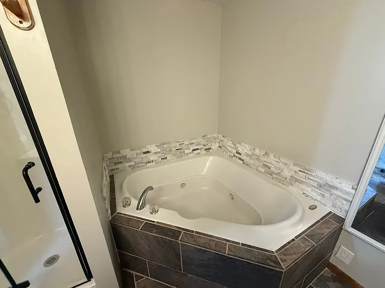 58267 Corticelli Rd — Photo 15