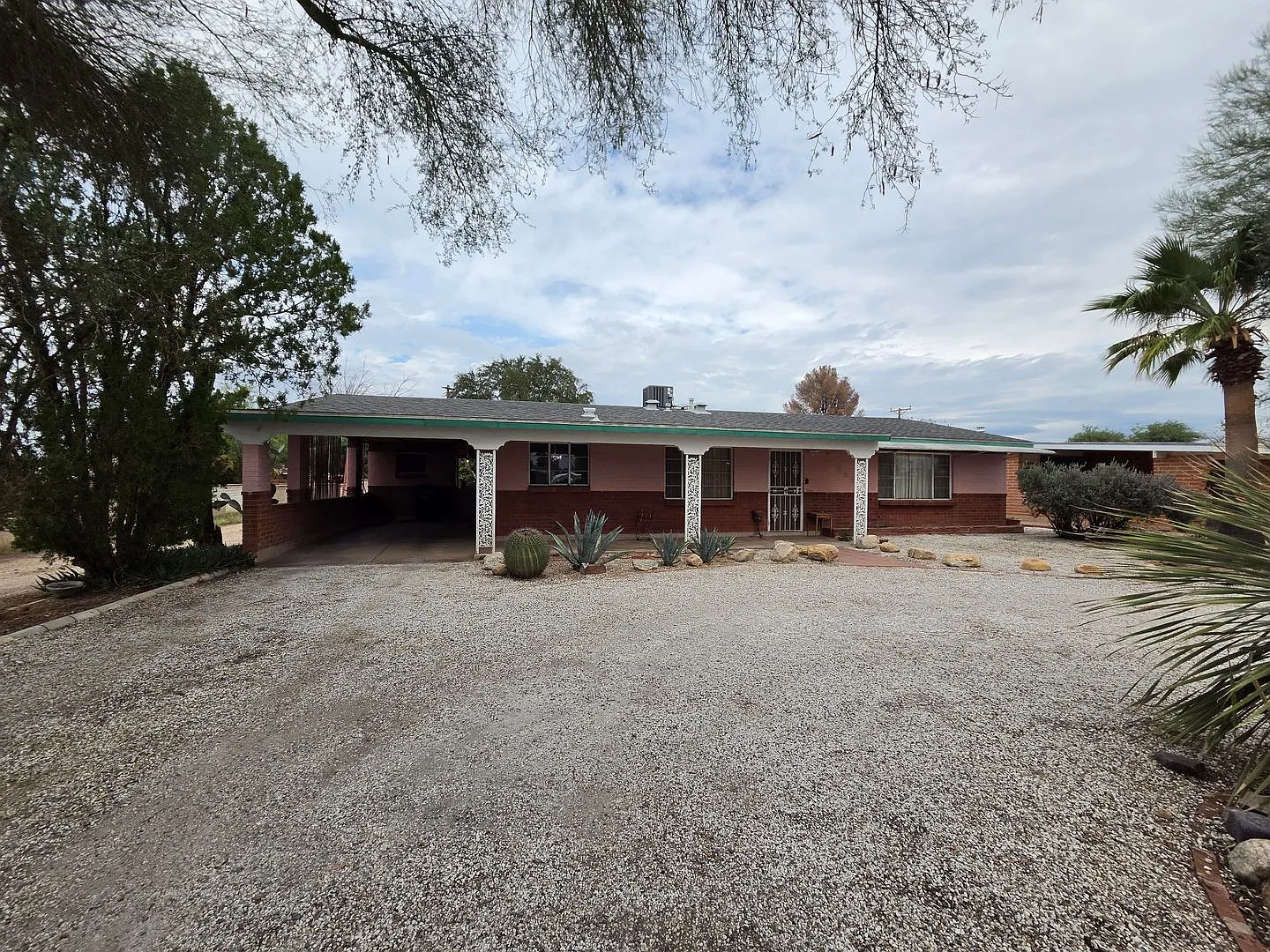 Gorgeous Atomic Age Ranch 3 bedroom 2 bathroom with 1950's Flair — Photo 3
