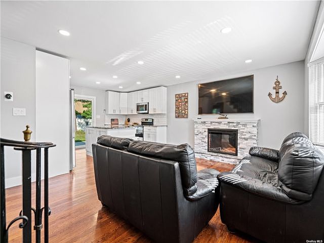 1st image of 1665 Washington Ave