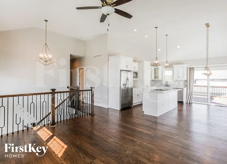 13810 NW 73rd St — Photo 3