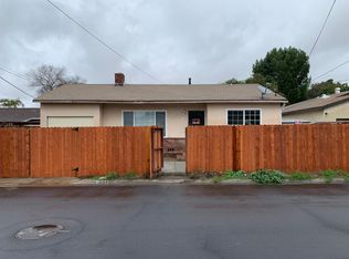 323 E 68th St, Long Beach, CA 90805