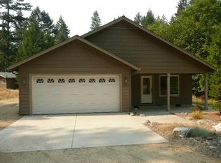5948 Griffin Creek Rd, Medford, OR 97501