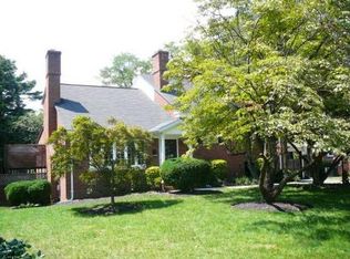 6114 Dorchester St, Springfield, VA 22150